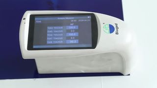 मेकलोन ब्लू कार पेंट स्प्रे टेस्ट